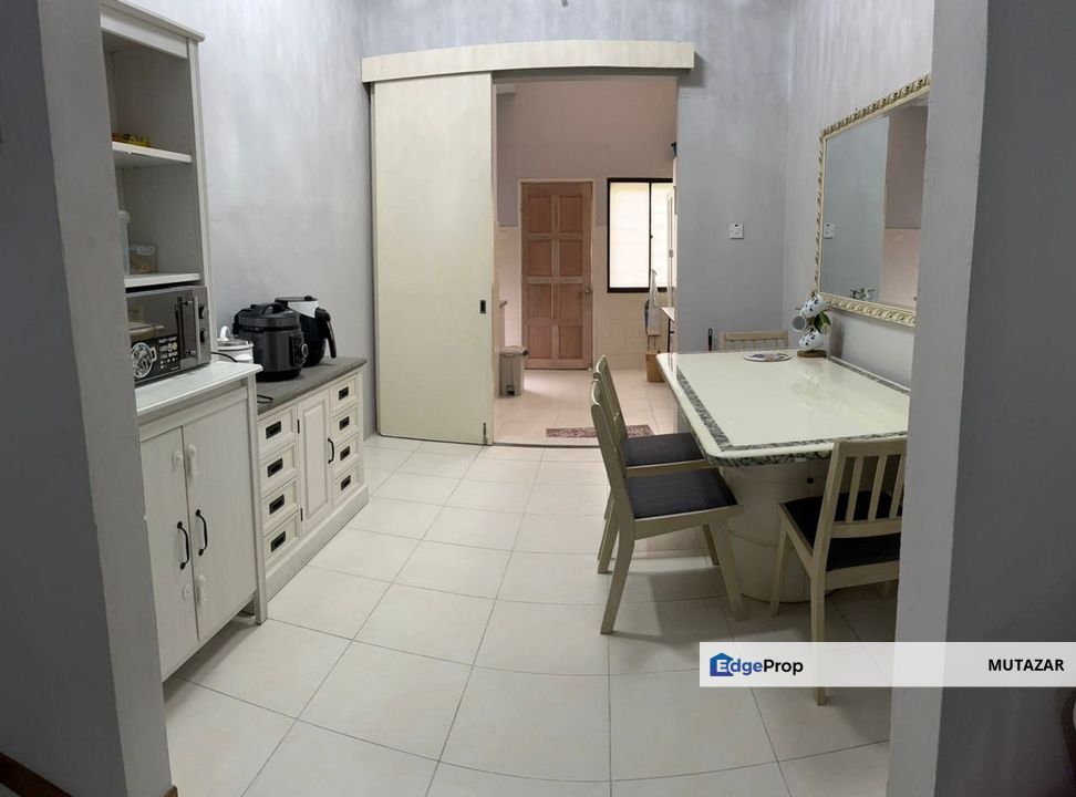 FREEHOLD, Double Storey Terrace House @ Alam Sari Bangi - Near Komuter Station & UKM, Selangor, Bangi