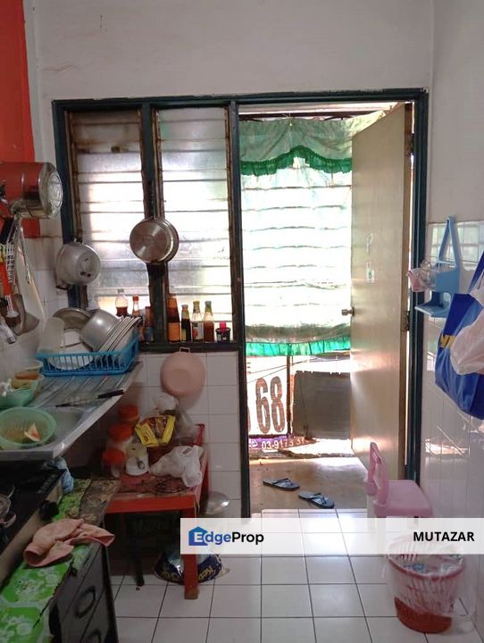 Apartment @ Taman Desa Serdang, Seri Kembangan - Tingkat 1, Selangor, Seri Kembangan