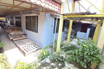 Kampung Datuk Keramat