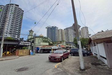 Kampung Datuk Keramat