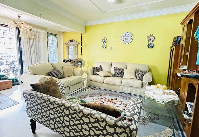 Taman Saujana Puchong