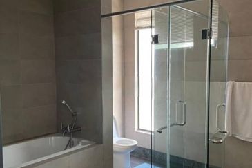 FREEHOLD, 3-Storeys Semi-D @ Seksyen U8, Bukit Jelutong - Fully Renovated and Extended