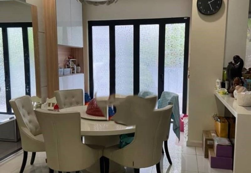 FREEHOLD, 3-Storeys Semi-D @ Seksyen U8, Bukit Jelutong - Fully Renovated and Extended