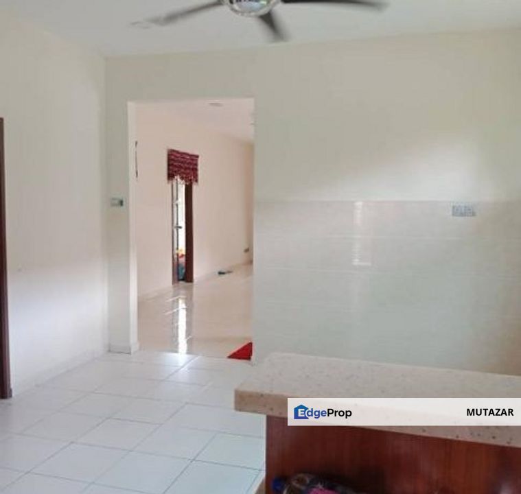 FREEHOLD, Single Storey Bungalow @ Laman Dahlia, Nilai Impian - Renovated, Facing Open, Negeri Sembilan, Nilai