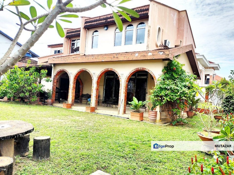 RENOVATED & EXTENDED, Double Storey Bungalow @  Seksyen 11 Shah Alam - Price Reduced, Huge Extra Land!, Selangor, Shah Alam