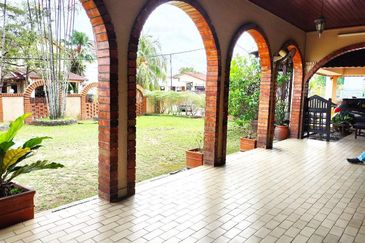 Seksyen 11, Shah Alam