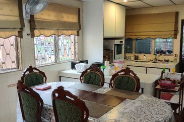 Seksyen 11, Shah Alam