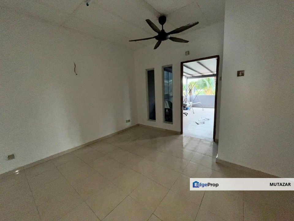 [FREEHOLD OPEN, FACING OPEN] Double Storey Terrace House @ Taman Puchong Utama - Fully Extended & Renovated, Selangor, Puchong