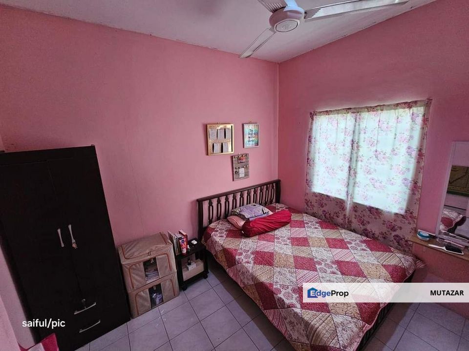 BELOW MARKET, Double Storey Terrace House in Taman Sri Haneco, Semenyih - Rumah Extend & Dinding Dapur Fully Tiles!, Selangor, Semenyih