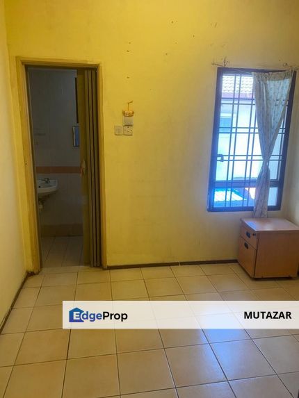 FREEHOLD, Double Storey Terrace House @ Bukit Jelutong, Shah Alam - Near Amenities, Selangor, Bukit Jelutong