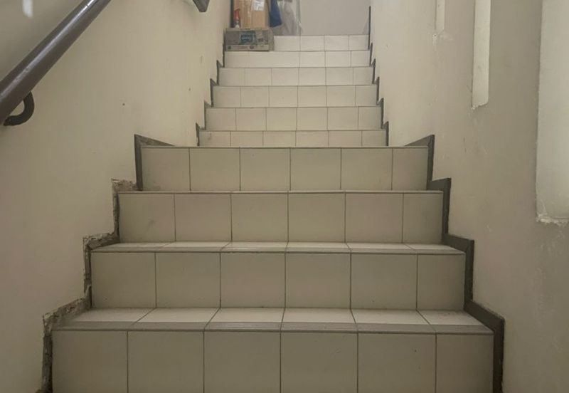 FREEHOLD, Double Storey Terrace House @ Bukit Jelutong, Shah Alam - Near Amenities