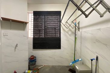 Selasih Apartment @ Precint 17