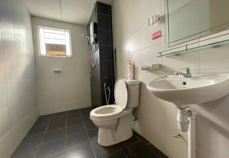 Selasih Apartment @ Precint 17