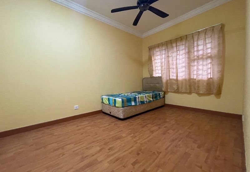 Selasih Apartment @ Precint 17