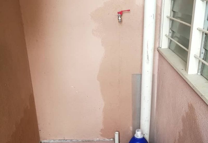 Sri Puteri (Earls Court), Ukay Perdana