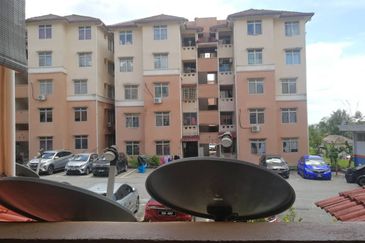 Sri Puteri (Earls Court), Ukay Perdana