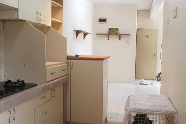 Sri Puteri (Earls Court), Ukay Perdana