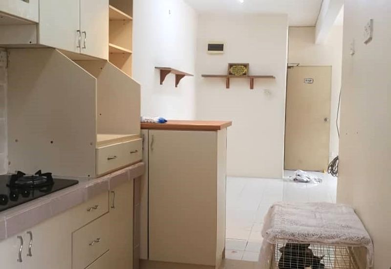 Sri Puteri (Earls Court), Ukay Perdana