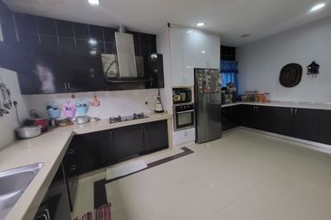 Taman Bukit Anggerik