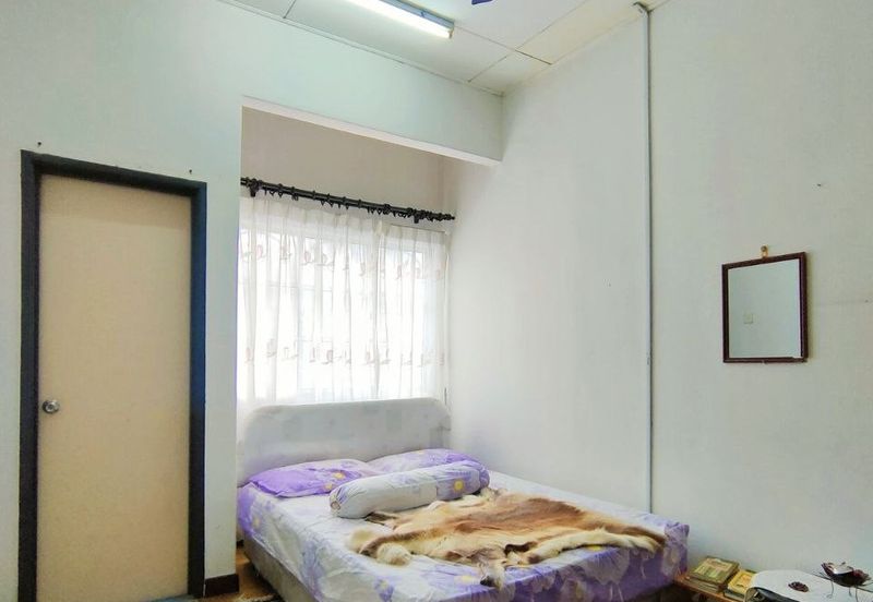 FREEHOLD, Double Storey Terrace House @ Kota Kemuning, Shah Alam - Well Maintained Unit