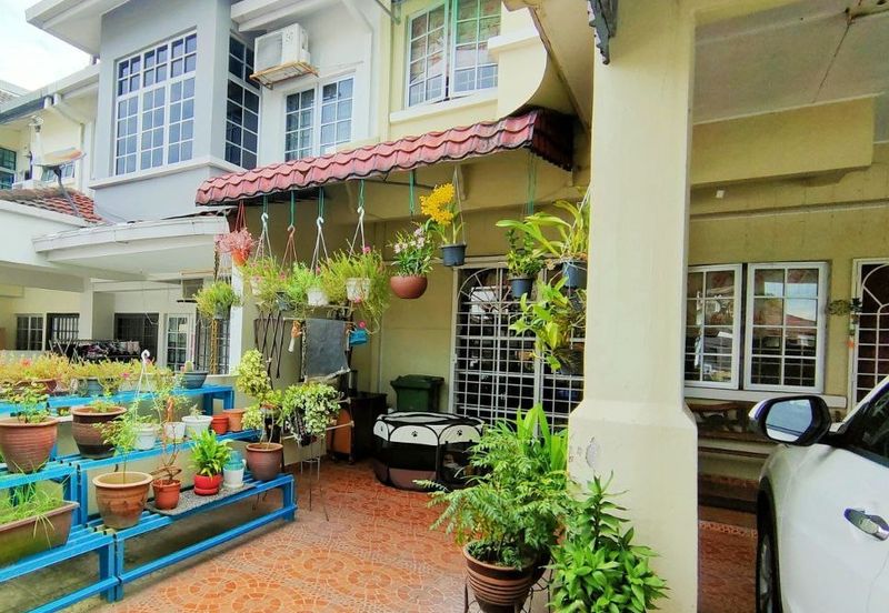 FREEHOLD, Double Storey Terrace House @ Kota Kemuning, Shah Alam - Well Maintained Unit