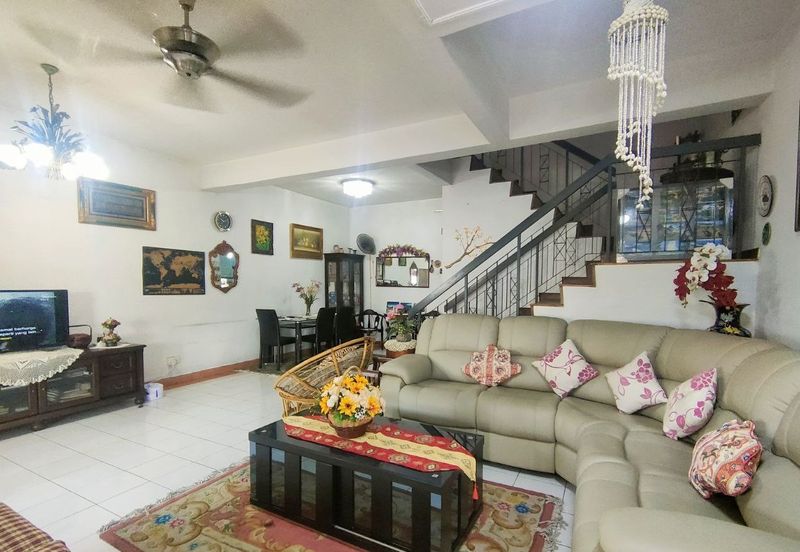 FREEHOLD, Double Storey Terrace House @ Kota Kemuning, Shah Alam - Well Maintained Unit