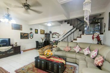 FREEHOLD, Double Storey Terrace House @ Kota Kemuning, Shah Alam - Well Maintained Unit