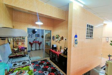 FREEHOLD, Double Storey Terrace House @ Kota Kemuning, Shah Alam - Well Maintained Unit