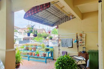 FREEHOLD, Double Storey Terrace House @ Kota Kemuning, Shah Alam - Well Maintained Unit