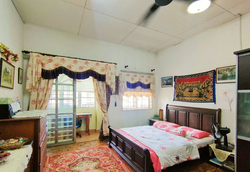 FREEHOLD, Double Storey Terrace House @ Kota Kemuning, Shah Alam - Well Maintained Unit