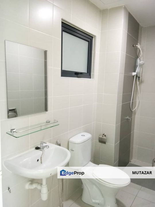 FREEHOLD, Apartment  @ Kiara Plaza Serviced Residence, Semenyih - Furnished & Ready Tenant FOR SALE, Selangor, Semenyih
