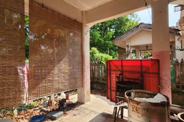  HOT PRICE! Double Storey Terrace House @ Bukit Jelutong, Shah Alam - FREEHOLD