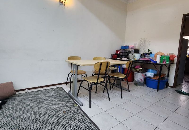  HOT PRICE! Double Storey Terrace House @ Bukit Jelutong, Shah Alam - FREEHOLD