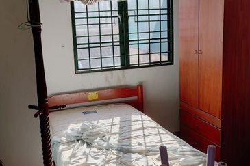 Jalan Rimba Riang 9/1