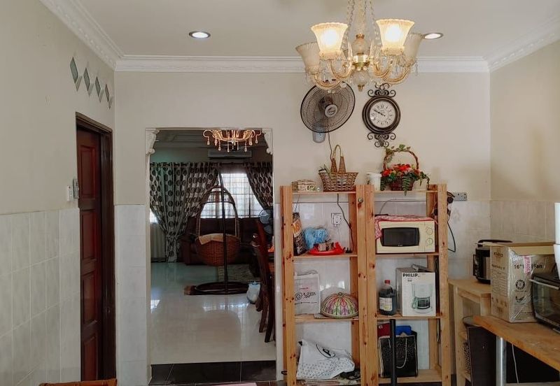 Jalan Rimba Riang 9/1