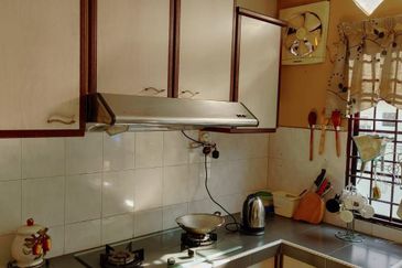 Jalan Rimba Riang 9/1