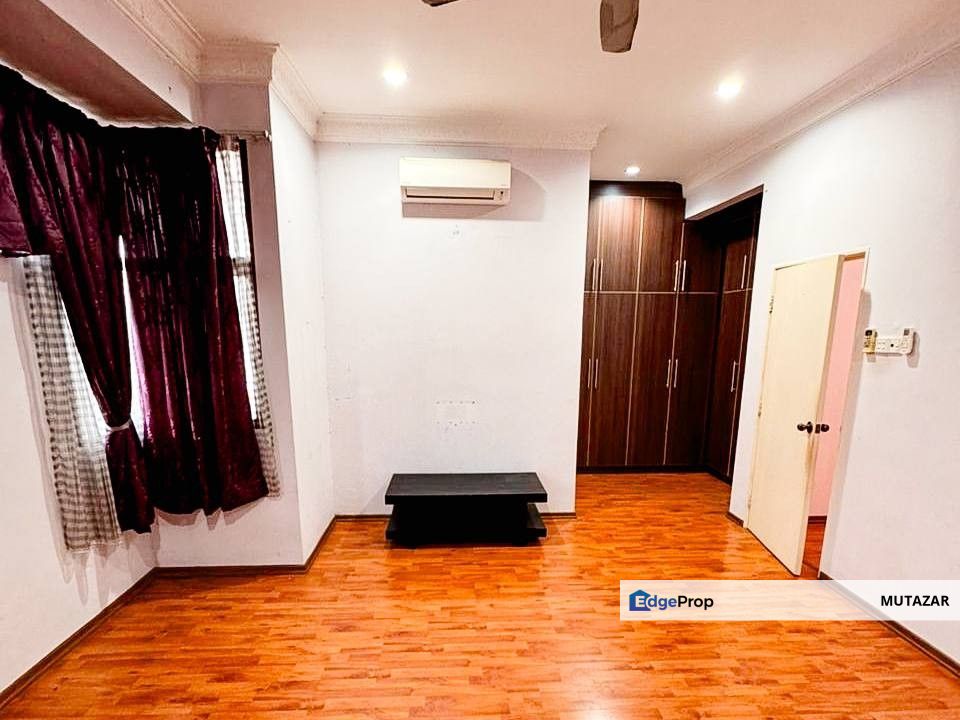 FOR SALE: RENOVATED, Double Storey Terrace House at Taman Sutera 3, Kajang - Spacious, Big Built Up 2,200 sqft, Selangor, Kajang