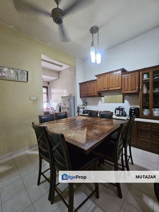 FREEHOLD, Double Storey Terrace House at Taman Tropika, Sg Tangkas, Bangi - Extended, ⁠Selling With Furniture For Sale, Selangor, Kajang