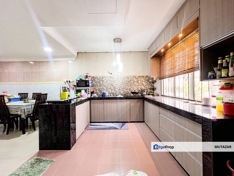 FOR SALE: [END LOT RENOVATED] Double Storey Terrace House @ Taman Cheras Prima, Kajang - Big Built Up, Extended Kitchen!, Selangor, Kajang
