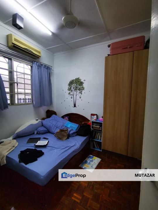 FOR SALE: Double Storey Terrace House For Sale @ USJ 9, Subang Jaya - Bigger Living Hall, Selangor, USJ