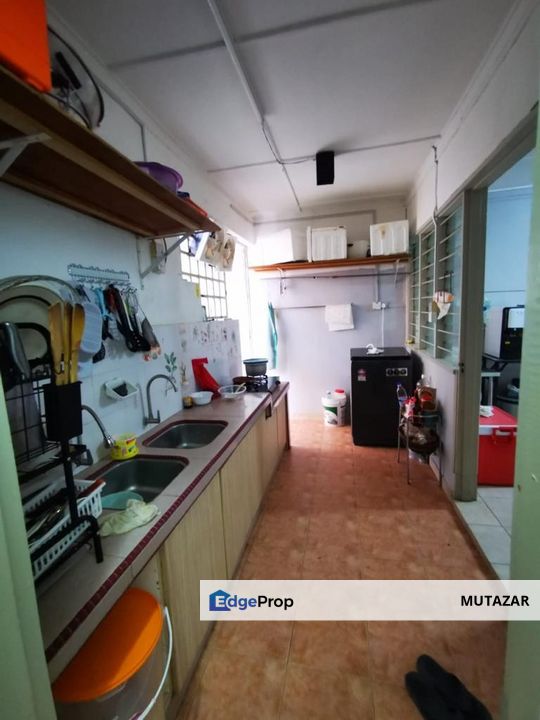 FOR SALE: Double Storey Terrace House For Sale @ USJ 9, Subang Jaya - Bigger Living Hall, Selangor, USJ