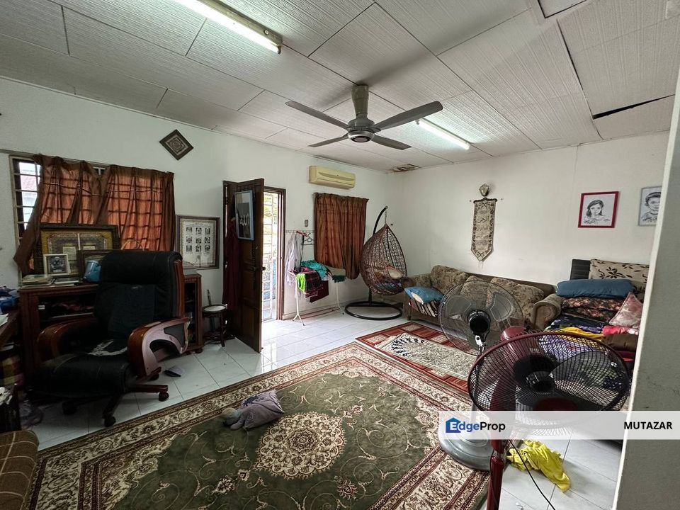 FREEHOLD, Double Storey Terrace House @ Taman Desa Minang, Gombak - With Balcony, Extra Land at Backyard, Selangor, Gombak