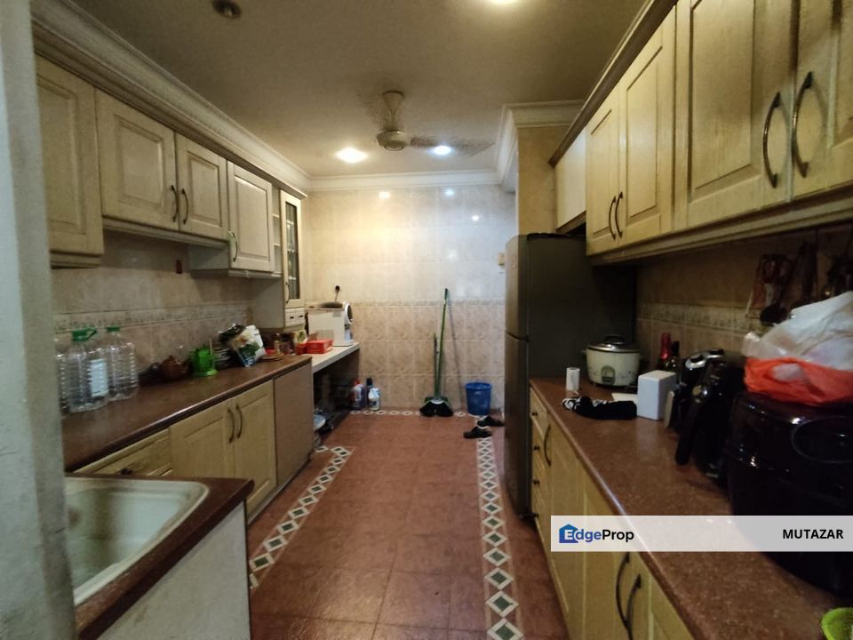 [FREEHOLD] Double Storey Link House At USJ 9, Subang Jaya - Extended Kitchen + Laundry Area, Selangor, USJ