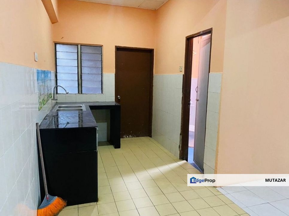 FREEHOLD, Perdana Villa Apartment @ Klang - Dah Ada Strata Title, Selangor, Klang