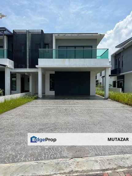 FOR SALE: Double Storey Semi-D @ D’ Island Residence, Puchong - Surrounded by LAKE, Selangor, Puchong