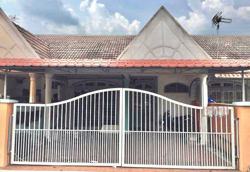 Bandar Tun Hussein Onn