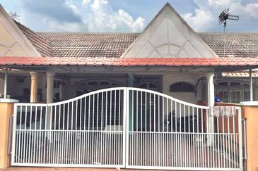 Bandar Tun Hussein Onn