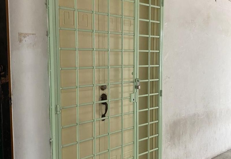 Pangsapuri Perdana, Seksyen 13