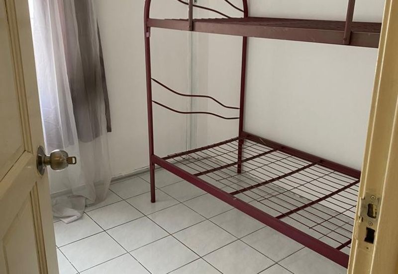 Pangsapuri Perdana, Seksyen 13