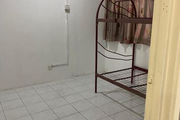 Pangsapuri Perdana, Seksyen 13